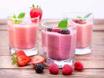 Beeren Mandel Shake