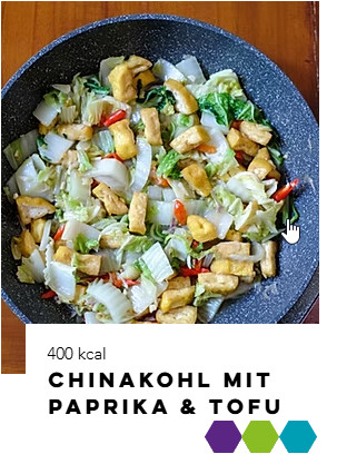 Chinakohl mit Paprika und Tofu