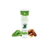 Forever Aloe-Jojoba Conditioner -  nährt das Haar mit dem Antioxidans Vitamin E, Hagebuttenöl und den Vitaminen C, E und B - dies hält  Dein Haar geschmeidig und weich