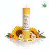 MyAloe.ch

Die Allgäuer Heilkräuterkerze "Danke" ist eine handgefertigte Kerze aus 100 % pflanzlichem Stearin, die Gänseblümchen, Ringelblume, Sonnenblume und Salbei enthält, um Dankbarkeit auszudrücken. Die Kerze soll wie ein frischer Blumenstrauß wirken und den reinigenden Aspekt des Salbeis nutzen, um eine herzliche Geste der Anerkennung zu vermitteln. Die ätherischen Öle und Kräuterauszüge entfalten ein feines, natürliches Aroma, das die Kerzen in ihrer Wirkung unterstützen, und sind Teil eines reinen Naturprodukts. 

✨ Die Kerze enthält Kräuterauszüge aus Gänseblümchen, Ringelblume, Sonnenblume und Salbei. 


✨ Wirkung: 
Die Kombination der Kräuter soll als Zeichen der Dankbarkeit dienen und eine herzliche Geste der Anerkennung vermitteln. Der Salbei wird dabei für seine reinigende und heilige Wirkung hervorgehoben.