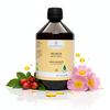 Huile de rose musquée BIO - soin régénérant pour une peau unifiée et éclatante


L'huile de rose sauvage BIO (huile de graines de cynorrhodon) est l'une des huiles de beauté les plus précieuses de la cosmétique naturelle et est connue pour son remarquable effet régénérant. Grâce à sa teneur exceptionnellement élevée en vitamine A, en acides gras essentiels ainsi qu'en substances végétales antioxydantes, elle soutient la production naturelle de collagène et favorise une structure de peau lisse, élastique et uniforme.
Il normalise la fonction des glandes sébacées, lutte contre les irrégularités et l'hyperpigmentation et favorise la régénération des cicatrices et de la peau endommagée par le soleil. Son parfum fin et discret d'églantier procure une sensation de naturel et de soin.

❤️ Convient parfaitement à :
- peau mature et sèche
- peau grasse, déséquilibrée
- peau sensible ou marquée par des cicatrices
- peau stressée par le soleil ou à la pigmentation irrégulière

Pour une amélioration visible de l'aspect de la peau, il est recommandé de l'utiliser régulièrement pendant au moins 3 mois.

L'huile de rose musquée BIO est plus qu'une simple huile de beauté, c'est une invitation à plus d'amour de soi, d'harmonie et d'éclat naturel. Chaque goutte redonne de l'énergie à ta peau, la fait paraître visiblement plus régénérée et crée une douce sensation de bien-être et d'équilibre intérieur.