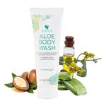 Forever Aloe Body Wash vereint Aloe Vera, Arganöl, Arnika, irländisches Moos und weitere kraftvolle Inhaltsstoffe, die die Haut sanft reinigen und gleichzeitig mit Nährstoffen versorgen