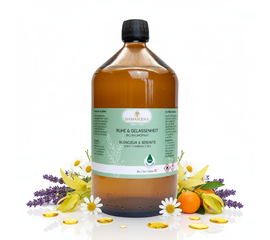 Sérénité & Calme - Détendez-vous naturellement

Le spray d'ambiance Sérénité & Calme est une composition parfumée bienfaisante à base d'huiles essentielles 100 % naturelles, qui harmonise le corps, l'esprit et l'âme.

Avec ses douces notes de lavande, camomille, néroli et ylang-ylang, ce parfum délicat crée une atmosphère de repos, de détente et d'équilibre intérieur
Que ce soit après une journée fatigante, avant d'aller se coucher ou simplement pour lâcher prise sur le quotidien, ce spray d'ambiance naturel transforme chaque pièce en une oasis de sérénité.

Les ingrédients purement végétaux sont issus de l'agriculture biologique contrôlée ou de la cueillette sauvage durable et sont soigneusement conditionnés à la main en Suisse.
Les ingrédients de ce spray sont des huiles essentielles. Exempts d'additifs synthétiques, d'expérimentations animales et de parfums artificiels - pour un bien-être pur dans sa forme la plus naturelle.

✨ Avantages clés ¹⁾
✔️ Favorise le calme & la sérénité - harmonise les émotions et apaise le système nerveux
✔️ Naturel & végétalien - Huiles essentielles 100 % naturelles sans additifs synthétiques
✔️ Effet rapide - quelques pulvérisations suffisent, pour se détendre sensiblement
✔️ Utilisation polyvalente - idéal pour les pièces à vivre, les chambres à coucher, les bureaux ou les studios de yoga