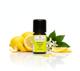 Olio aromatico di limone BIO - chiarezza frizzante e pura freschezza in ogni goccia
myaloe.ch
L'olio aromatizzato al limone BIO è l'epitome della freschezza, della chiarezza e della leggerezza naturale. Come alternativa di alta qualità al limone fresco, questo olio aromatizzato al 100% completamente naturale, prodotto biologicamente e ricavato dalla buccia di limoni italiani porta il gusto pieno e saporito degli agrumi direttamente nella vostra cucina - intenso, pulito e dosato con precisione.

Non si spreme, non si grattugia, non si rovina: basta una sola goccia per arricchire bevande, insalate, dessert, torte o piatti salati con una chiara e vibrante nota di limone. Il sapore è fresco, fruttato e piacevolmente aspro - come un raggio di sole che bacia le vostre creazioni.

L'olio aromatizzato biologico al limone è sinonimo di leggerezza culinaria, freschezza mentale e un tocco di stile di vita mediterraneo - giorno dopo giorno, goccia dopo goccia.