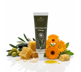 Pommade au calendula – Soin apaisant pour les peaux sensibles et abîmées
Myaloe.ch

Protéger naturellement. Régénérer en douceur. Soigner traditionnellement.
La pommade au calendula d'ECHTE NATUR est un classique éprouvé des soins naturels pour la peau et a sa place dans toute pharmacie bien garnie. Elle est fabriquée à la main en Suisse selon des recettes traditionnelles et à base de fleurs de calendula (Calendula officinalis) soigneusement cueillies dans la région naturelle de Flüeli-Ranft

Grâce à la combinaison d'huile d'olive de haute qualité, de cire d'abeille et d'extraits végétaux, la pommade a un effet protecteur, apaisant et régénérant Elle est idéale pour les peaux sensibles, gercées ou irritées, ainsi que pour le soin complémentaire des cicatrices, petites blessures, engelures, crevasses ou brûlures légères Chaque lot est un produit naturel authentique – de légères différences de couleur et de consistance sont le reflet de la fabrication artisanale et de la qualité des matières premières naturelles.

La pommade au calendula ne se contente pas de prendre soin de votre peau, elle vous apporte également la confiance dans le pouvoir de la nature Chaque application vous relie au savoir traditionnel des plantes médicinales, à un travail manuel minutieux et au sentiment apaisant de donner à votre peau exactement ce dont elle a besoin : douceur, authenticité et efficacité.