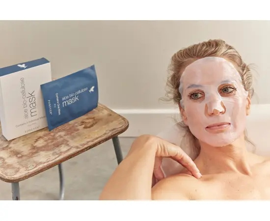 Forever aloe bio-cellulose mask - die hauchdünnen Fasern passen sich perfekt an die Gesichtskonturen an und können dadurch auch zu feinen Linien und Fältchen vordringen