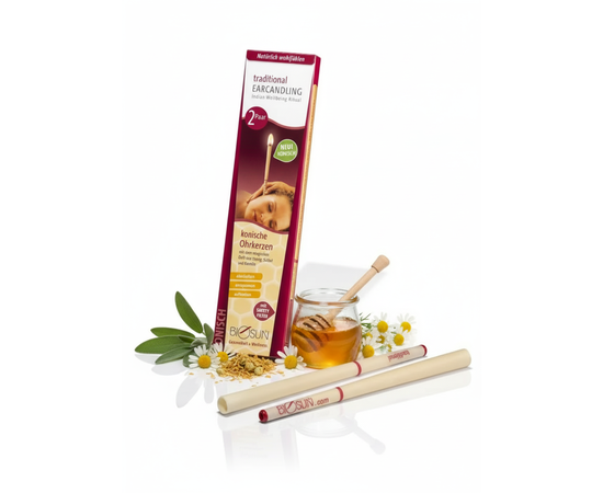 Traditional Ohrkerzen mit dem magischen Duft von Honig, Salbei und Kamille


Die Biosun Ohrkerzen Traditional duften entspannend nach Honig, Salbei und Kamille. Sie werden nach alter Tradition aus Baumwolle und Bienenwachs in liebevoller Handarbeit hergestellt.
Die traditional Aroma-Essenz entführt Sie mit dem magischen Duft in eine tiefe Entspannung. Die Kombination hochwertiger, natürlicher Aromen schenkt neue Kraft und lässt Sie ein großartiges Wohlbefinden spüren.

Auf einfache und natürliche Weise führt dieses Ritual zu einer ganzheitlichen Entspannung für Körper, Geist und Seele. Wärme, wohlige Düfte, sanfte Klänge sowie das leise Knistern der Ohrkerzen-Flamme führen zu einem Dreiklang der Sinne. Diejenigen, die das Earcandling geniessen, gleiten langsam in einen tiefen Entspannungszustand.



✅ Details zu den Biosun Ohrenkerzen
Brenndauer: 10-12 Minuten je Ohrenkerze
Länge: ca. 22 cm
Lagerung: Trocken und kühl
Inhalt: 2 Paare (4 Stück)